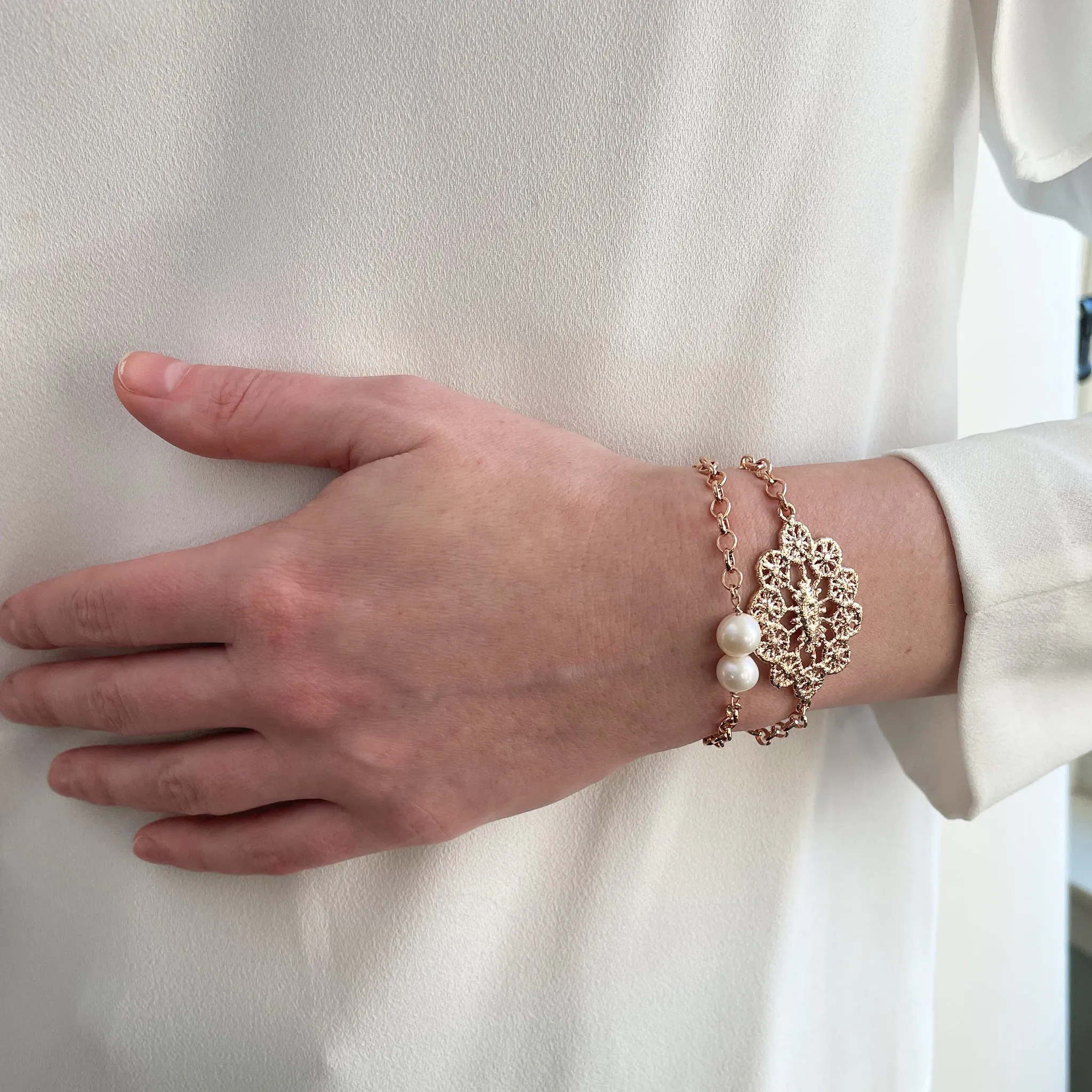 Rosetta - Chain, Pearl and Lace Bracelet